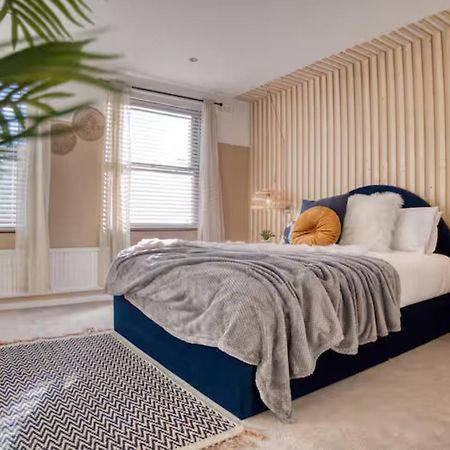 Villa The Zen Den With Hot Tub And Garden Londra Esterno foto