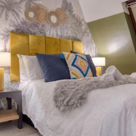 Villa The Zen Den With Hot Tub And Garden Londra Esterno foto