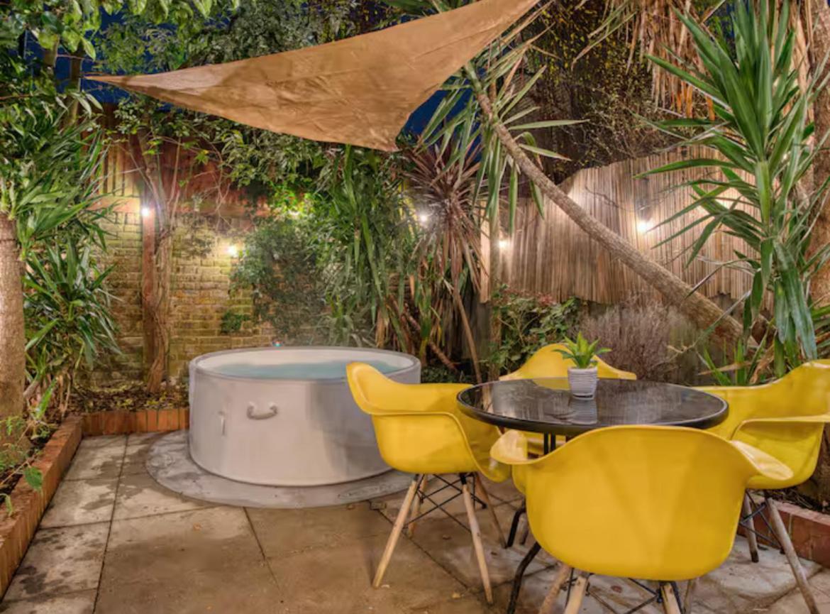 Villa The Zen Den With Hot Tub And Garden Londra Esterno foto